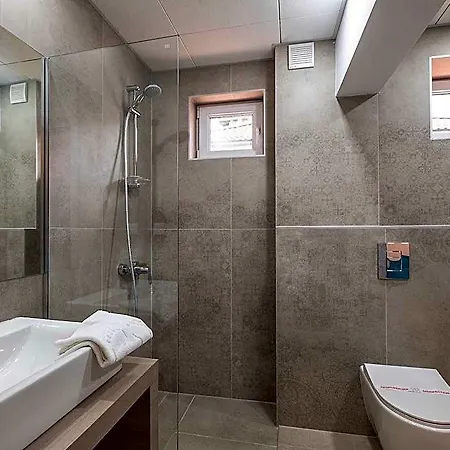 Hotel Caro Warna
