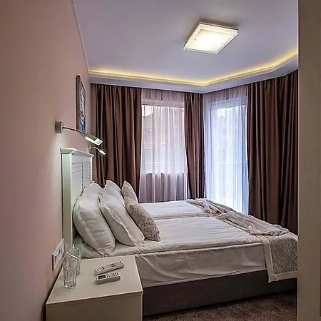 Caro Hotel